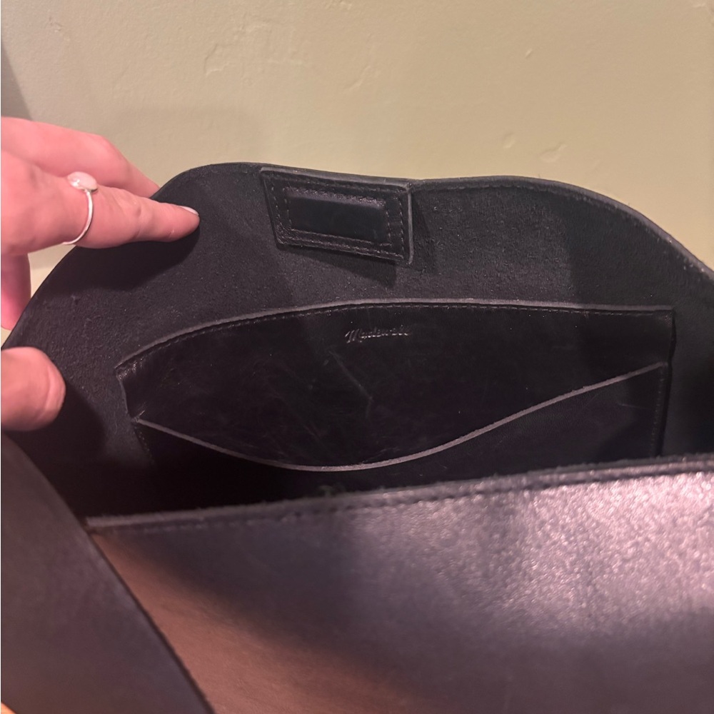 Madewell essential bucket Tote - Picture 4 of 6